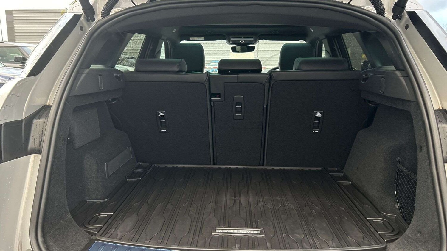 Used Land Rover Range Rover Evoque 2025 for sale - 77577401: Photo 10