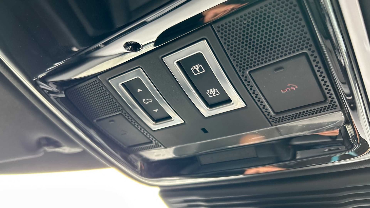 Used Land Rover Range Rover Velar 2025 for sale - 76459928: Photo 23