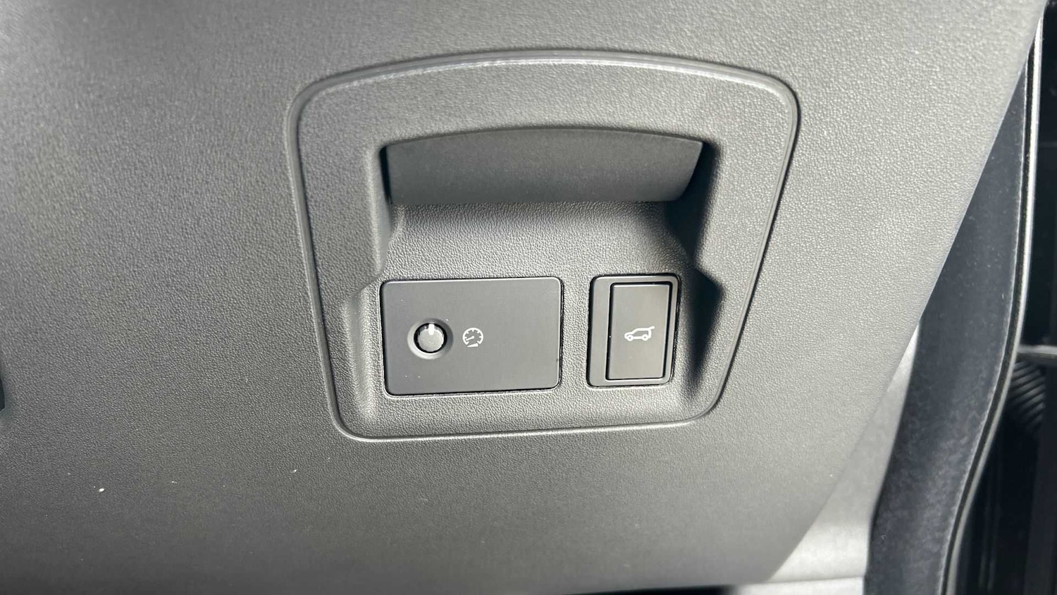 Used Land Rover Range Rover Velar 2025 for sale - 76459928: Photo 33