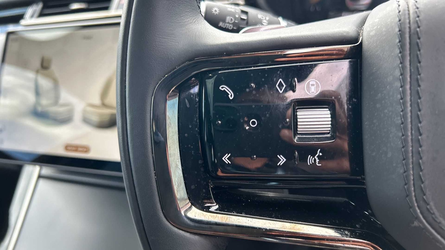 Used Land Rover Range Rover Velar 2025 for sale - 76459928: Photo 35