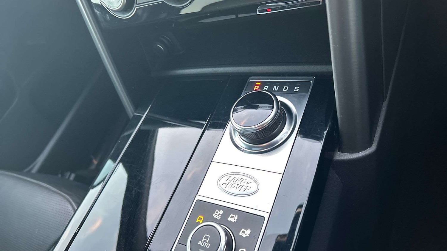 Used Land Rover Discovery 2020 for sale - 76610479: Photo 13