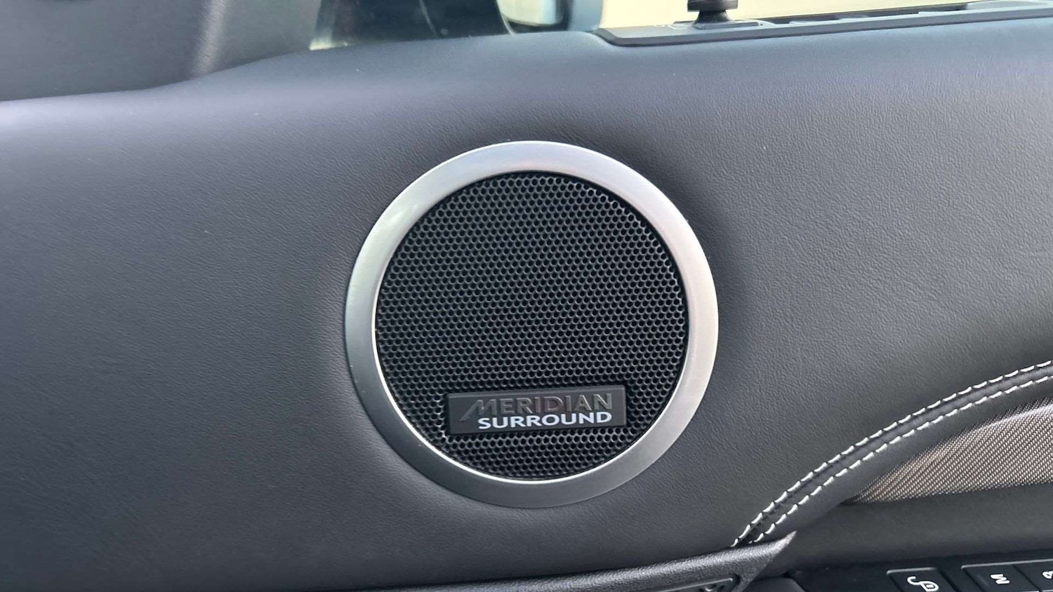 Used Land Rover Discovery 2020 for sale - 76610479: Photo 24