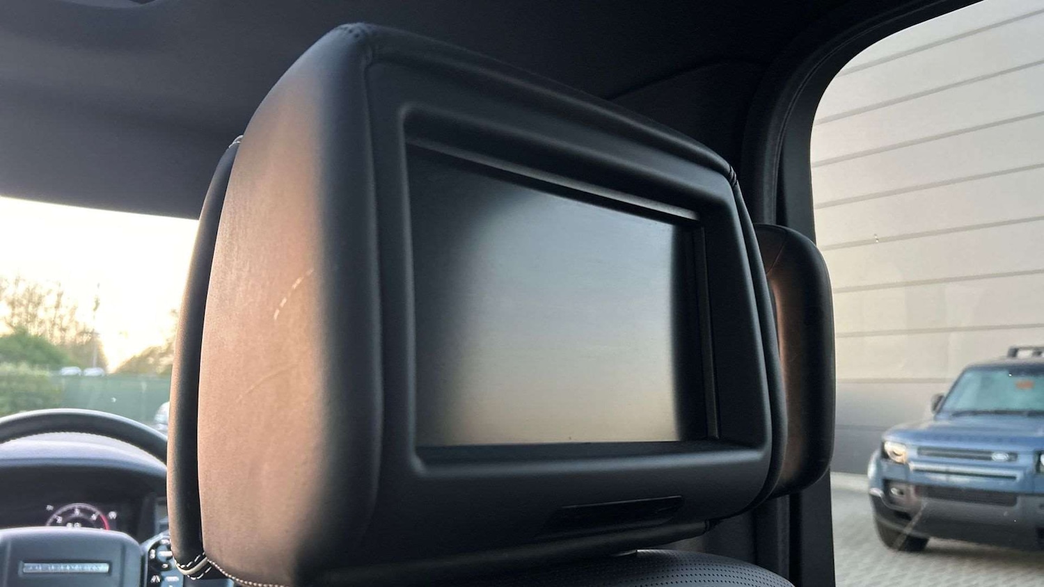 Used Land Rover Discovery 2020 for sale - 76610479: Photo 31