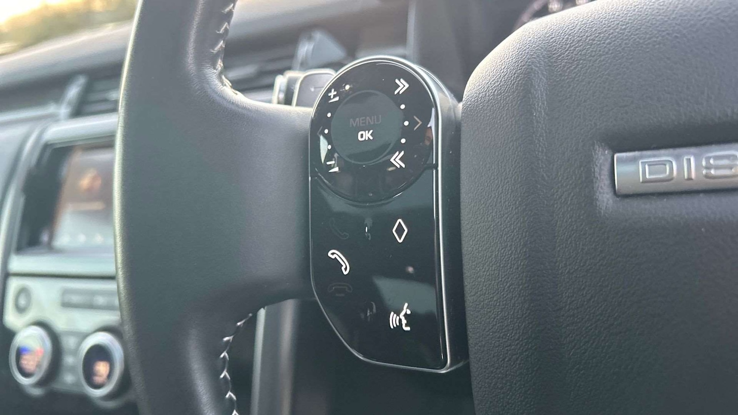 Used Land Rover Discovery 2020 for sale - 76610479: Photo 35