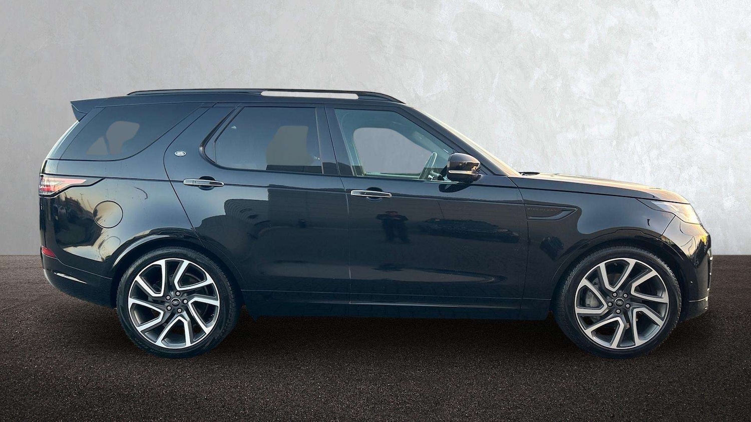 Used Land Rover Discovery 2020 for sale - 76610479: Photo 5