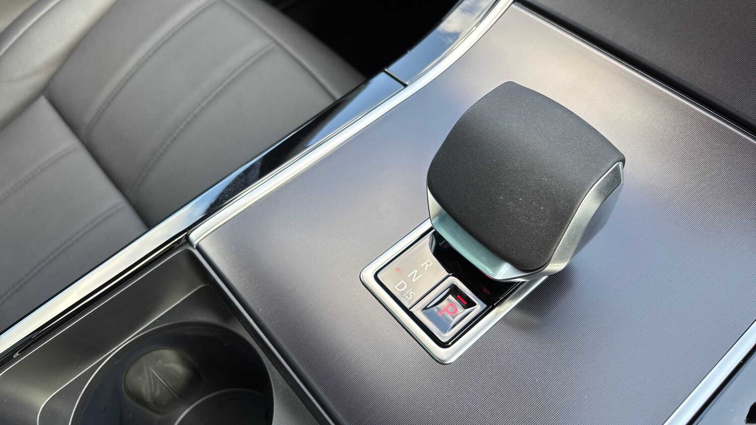 Used Land Rover Range Rover Evoque 2025 for sale - 77458447: Photo 13