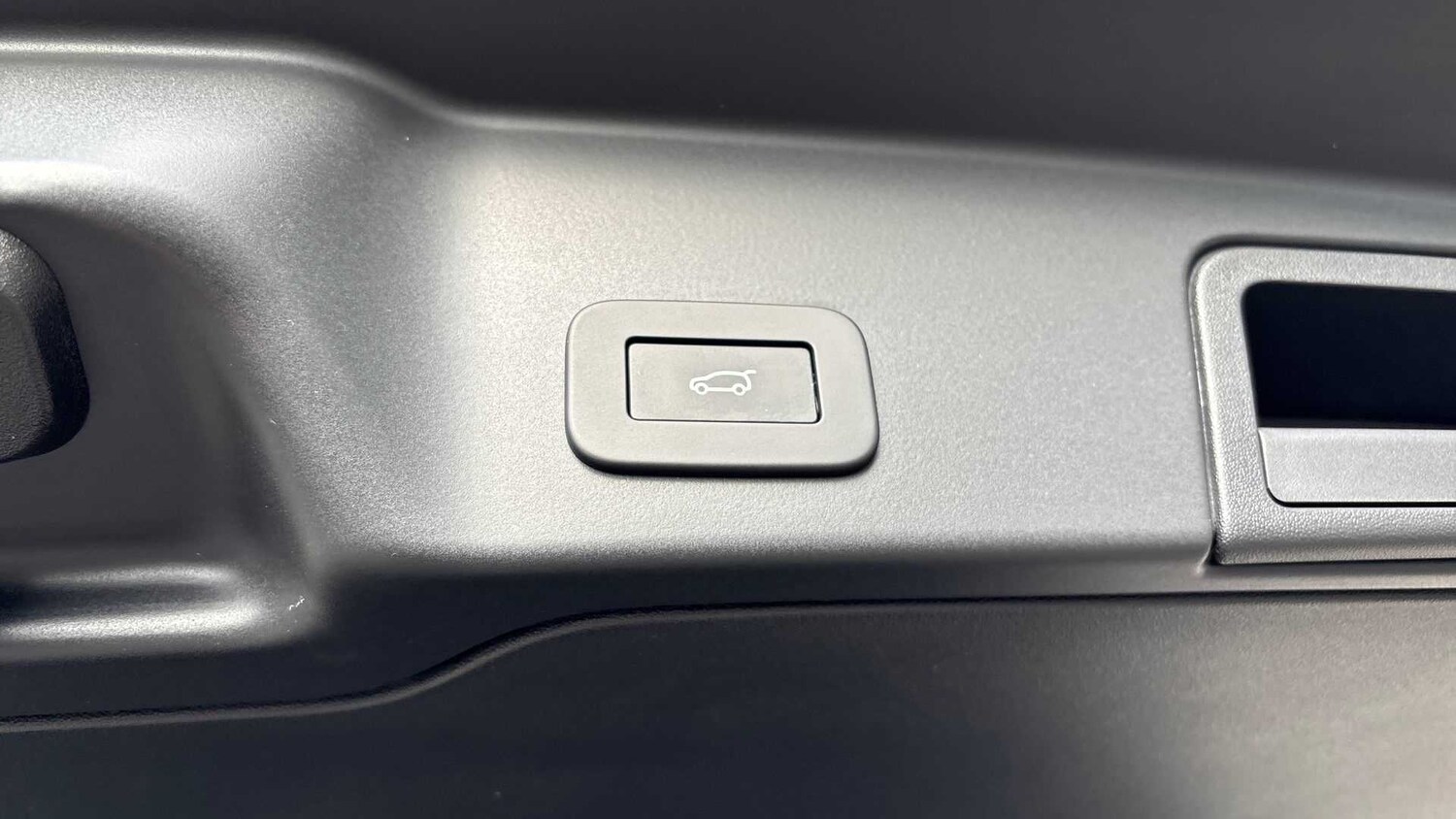 Used Land Rover Range Rover Evoque 2025 for sale - 77458447: Photo 21