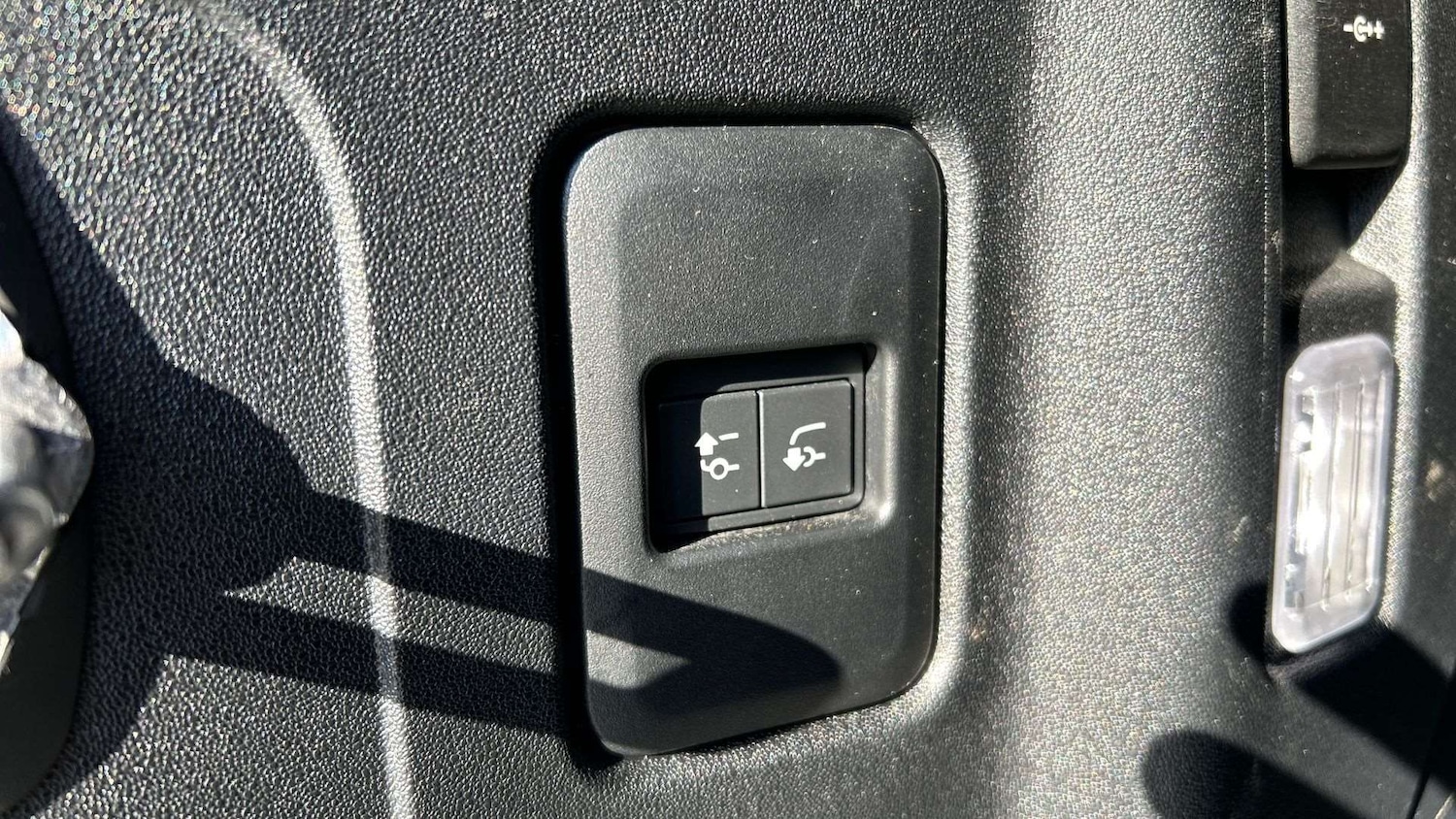 Used Land Rover Defender 2024 for sale - 78161625: Photo 27