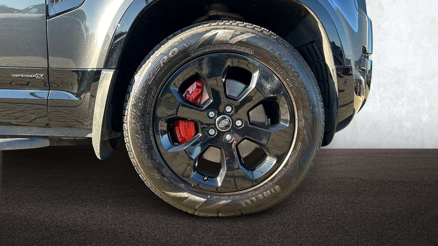 Used Land Rover Defender 2024 for sale - 78161625: Photo 8