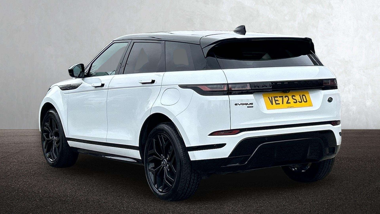 Used Land Rover Range Rover Evoque 2023 for sale - 77686466: Photo 2
