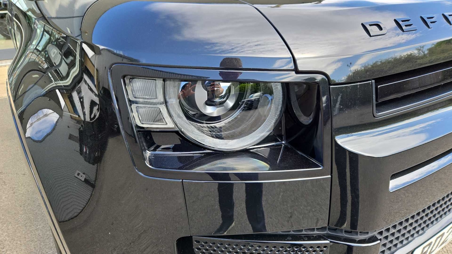 Used Land Rover Defender 2024 for sale - 77044117: Photo 31