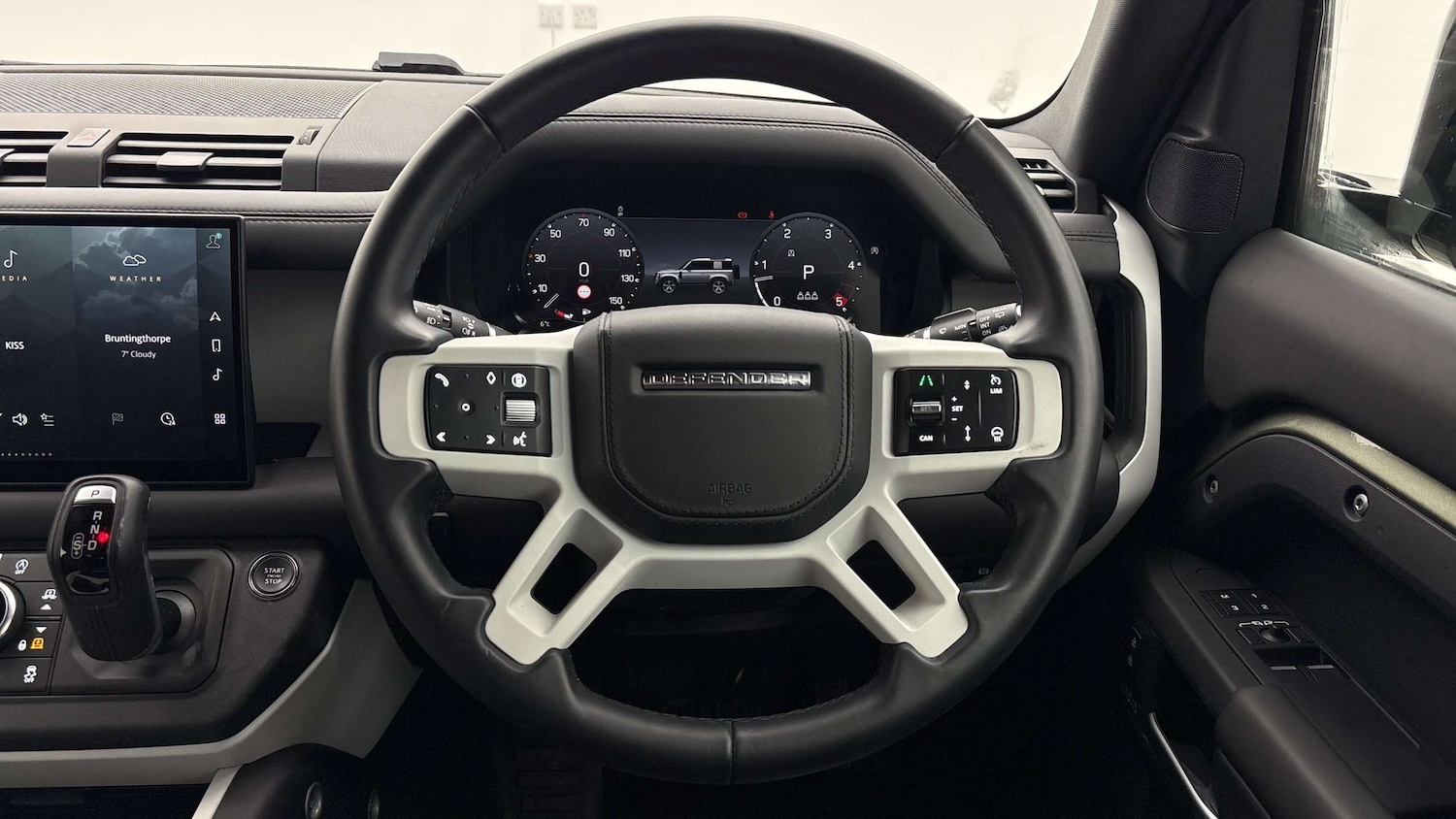 Used Land Rover Defender 2025 for sale - 77527065: Photo 15