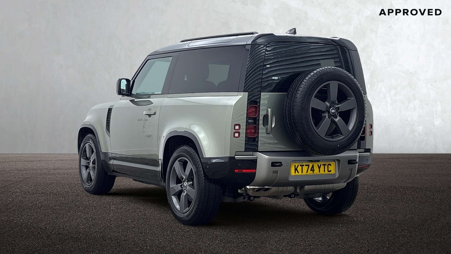Used Land Rover Defender 2025 for sale - 77527065: Photo 2