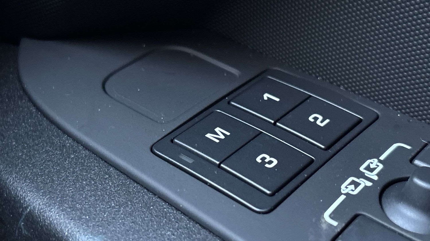 Used Land Rover Defender 2025 for sale - 77527065: Photo 25