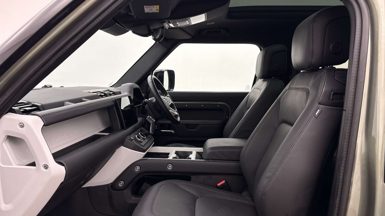 Used Land Rover Defender 2025 for sale - 77527065: Photo 3