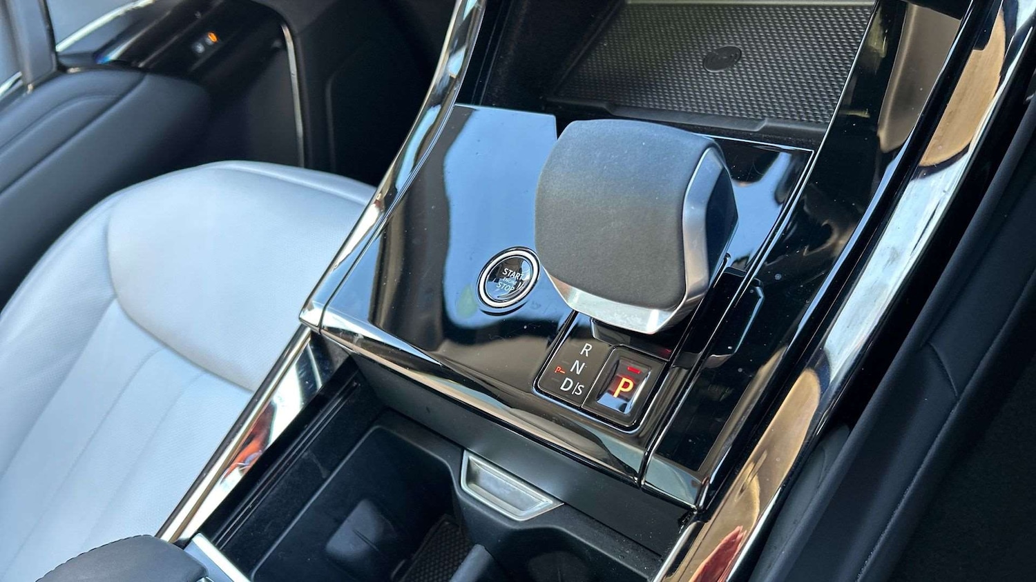 Used Land Rover Range Rover Sport 2024 for sale - 76804840: Photo 13