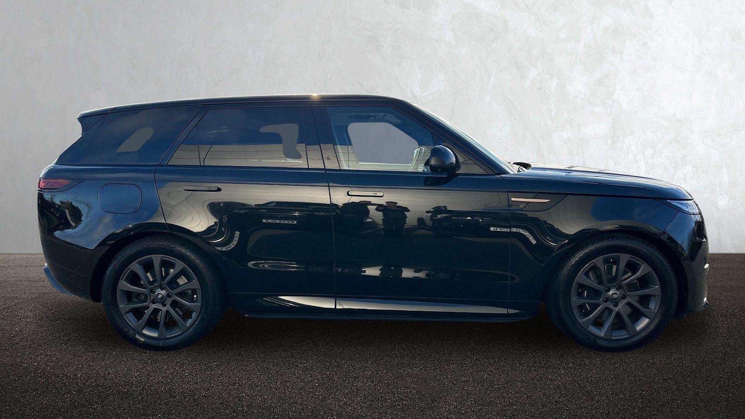 Used Land Rover Range Rover Sport 2024 for sale - 76804840: Photo 5