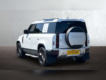 Used Land Rover Defender 2021 for sale - 78707327: Photo