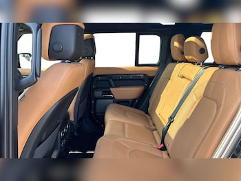 Used Land Rover Defender 2023 for sale - 79215069: Photo