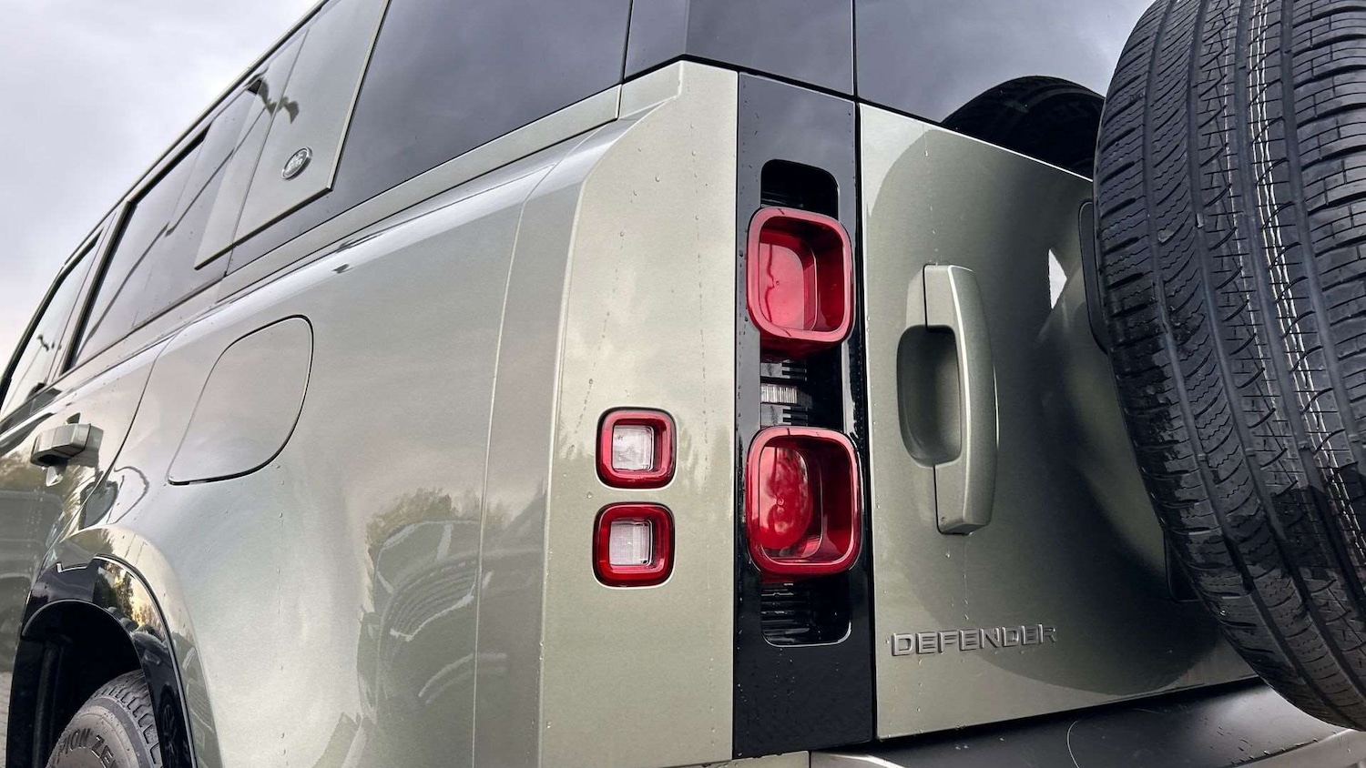 Used Land Rover Defender 2024 for sale - 76488150: Photo 19