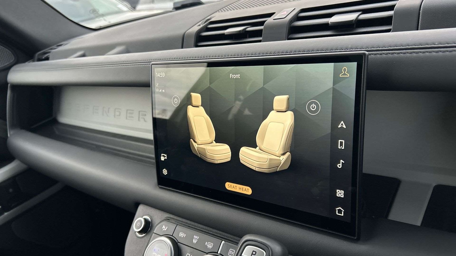 Used Land Rover Defender 2024 for sale - 76488150: Photo 22