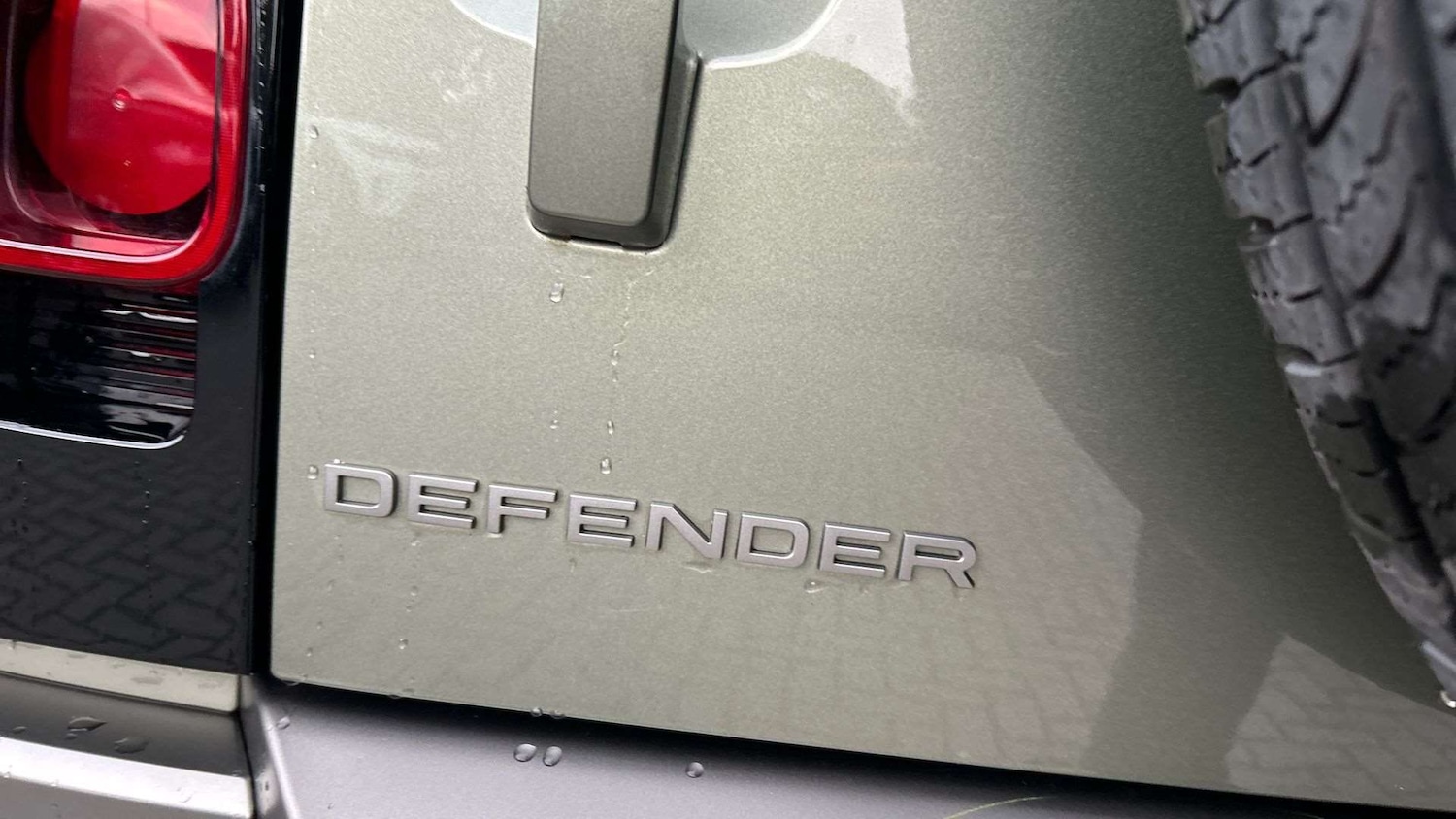 Used Land Rover Defender 2024 for sale - 76488150: Photo 26