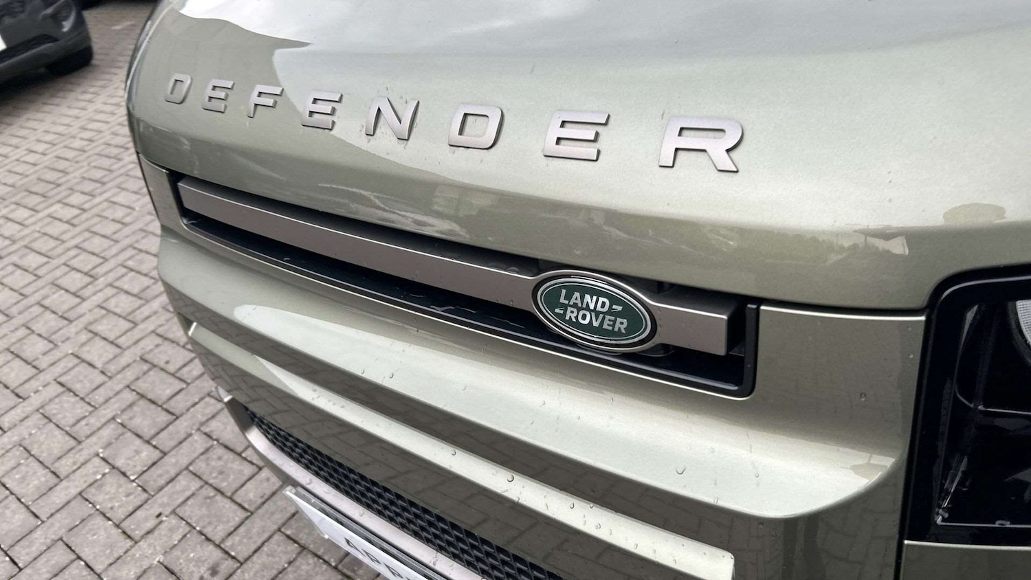 Used Land Rover Defender 2024 for sale - 76488150: Photo 29