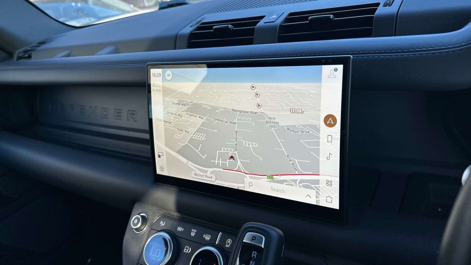 Used Land Rover Defender 2024 for sale - 76459901: Photo 11