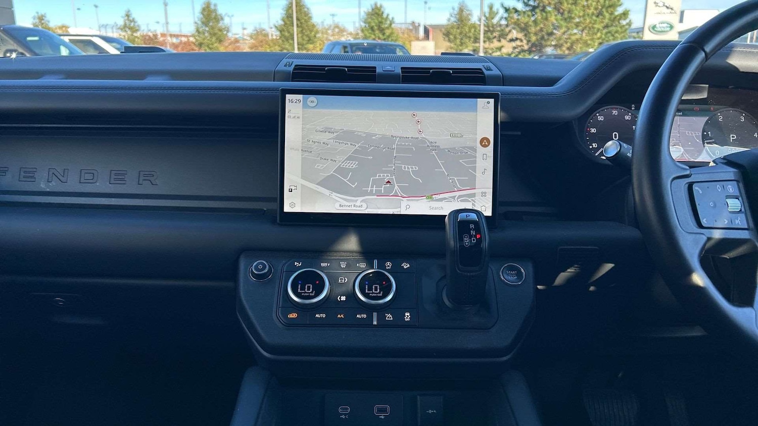 Used Land Rover Defender 2024 for sale - 76459901: Photo 14