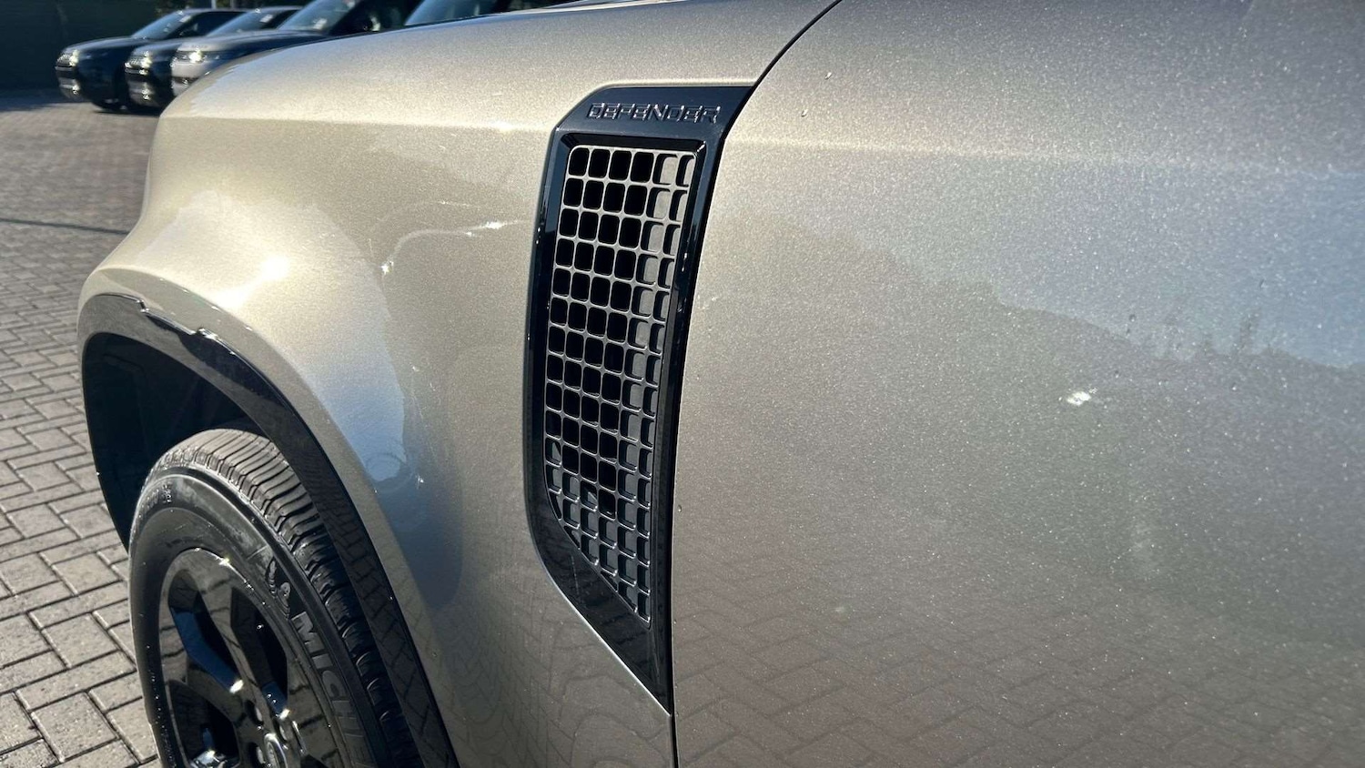 Used Land Rover Defender 2024 for sale - 76459901: Photo 20