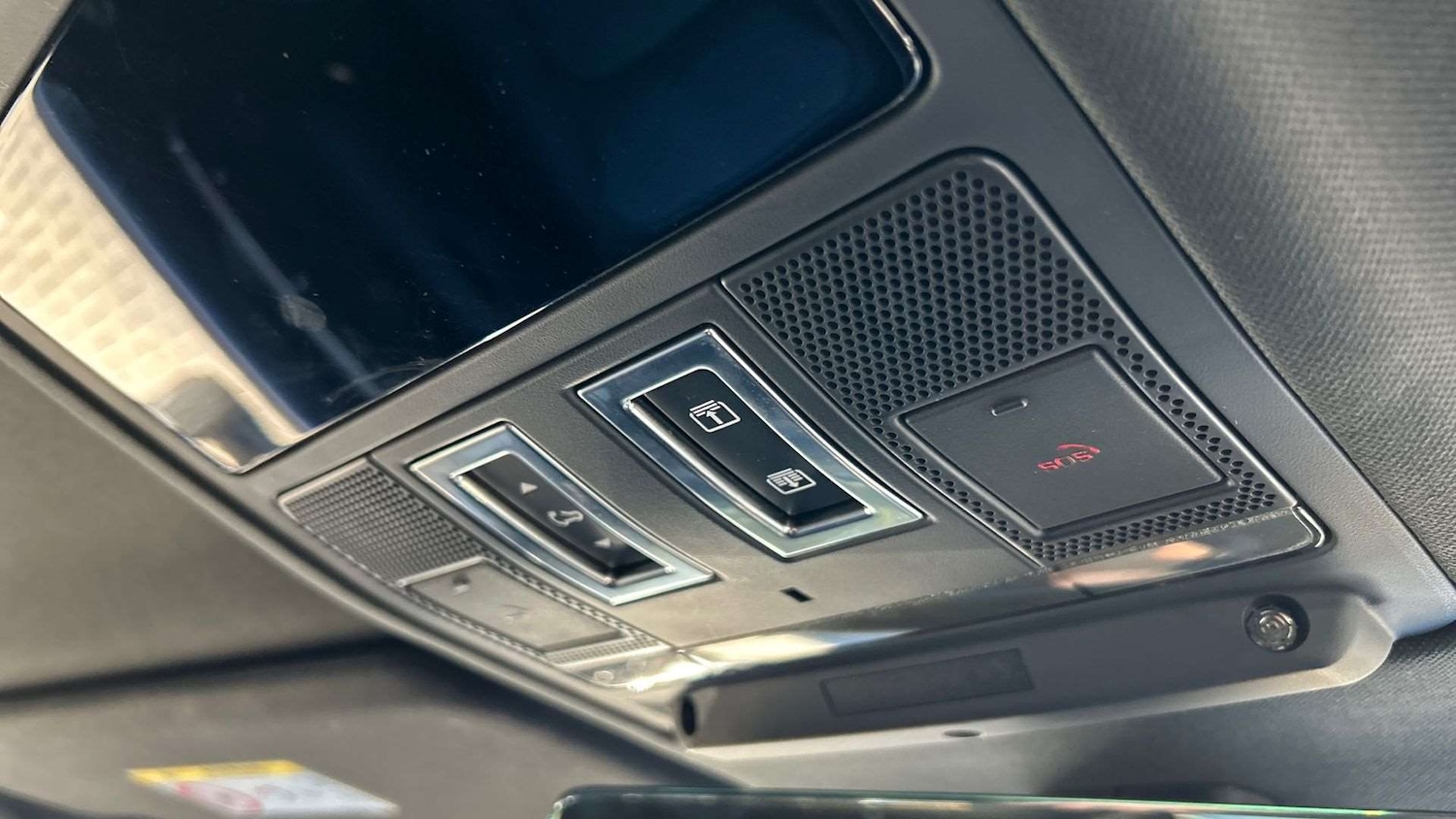 Used Land Rover Defender 2024 for sale - 76459901: Photo 23