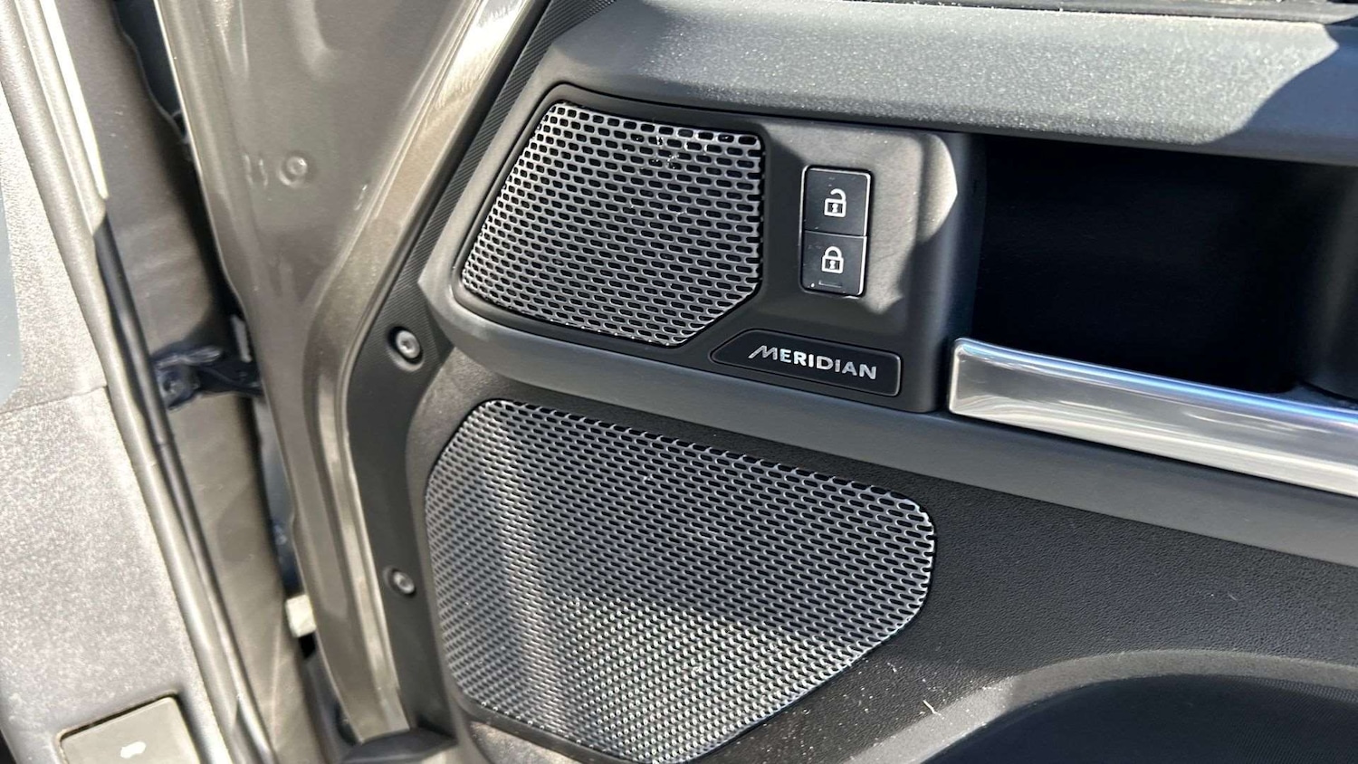 Used Land Rover Defender 2024 for sale - 76459901: Photo 24