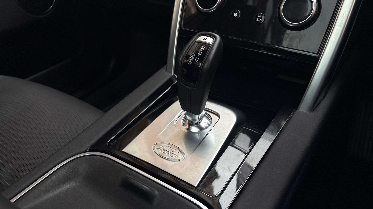 Used Land Rover Discovery Sport 2023 for sale - 77294303: Photo 13