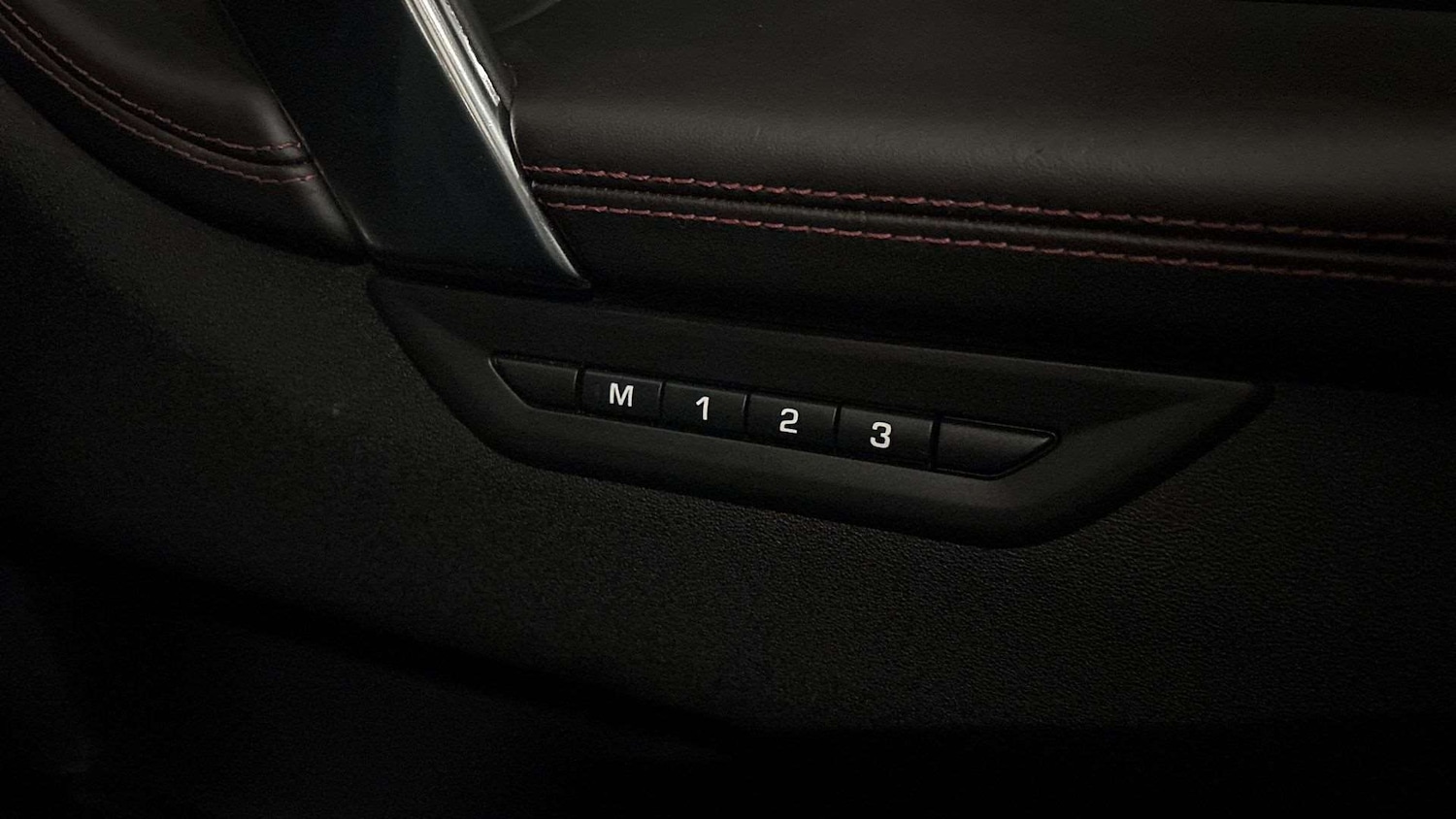 Used Land Rover Discovery Sport 2023 for sale - 77294303: Photo 25