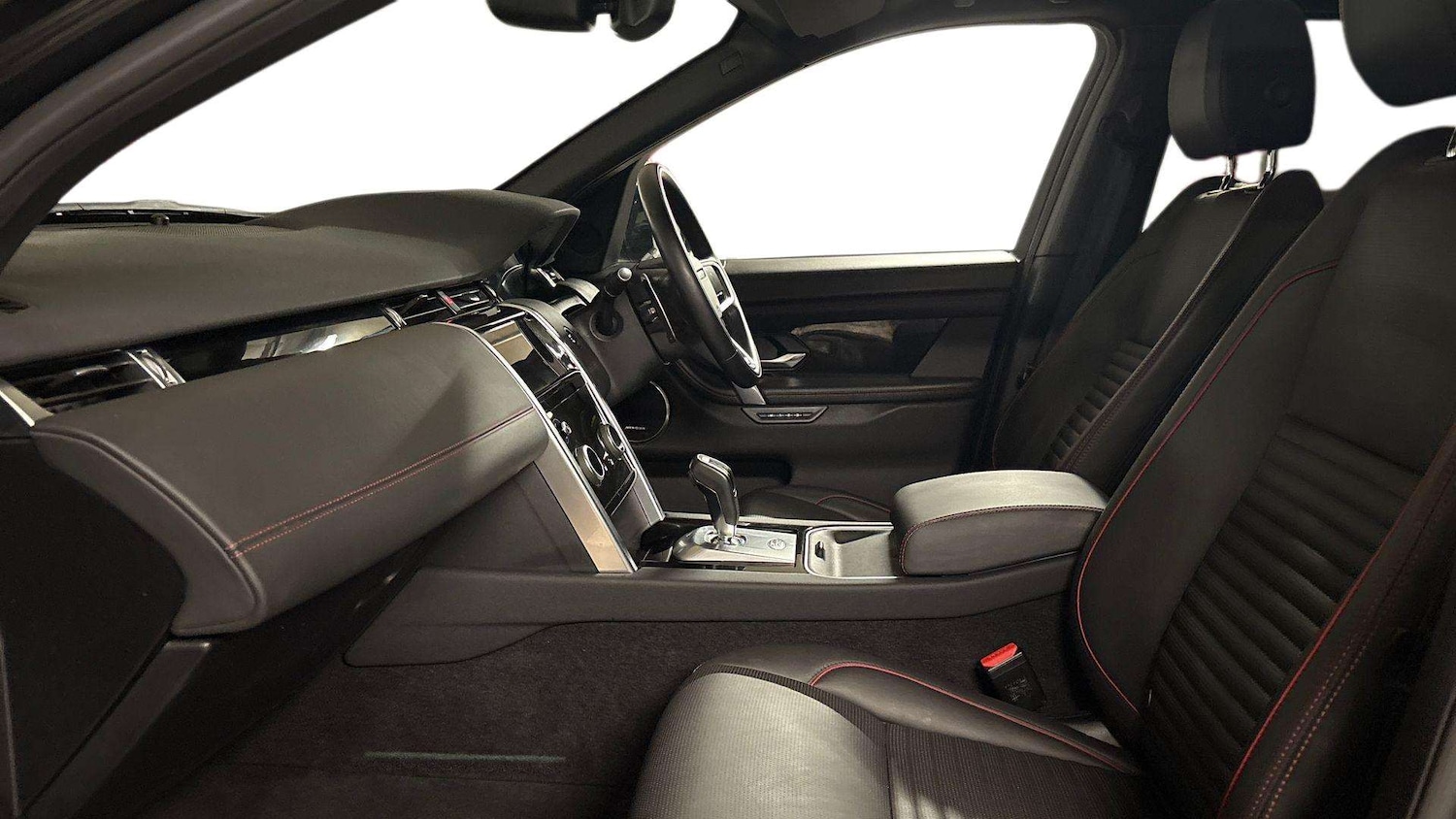 Used Land Rover Discovery Sport 2023 for sale - 77294303: Photo 3