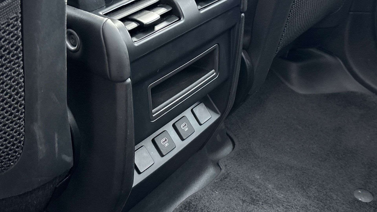 Used Land Rover Defender 2024 for sale - 78161263: Photo 18