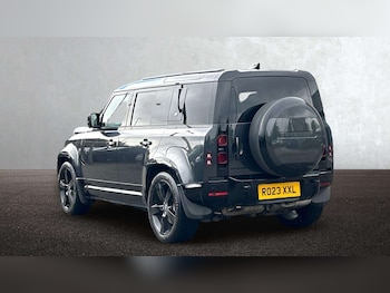 Used Land Rover Defender 2023 for sale - 78787315: Photo