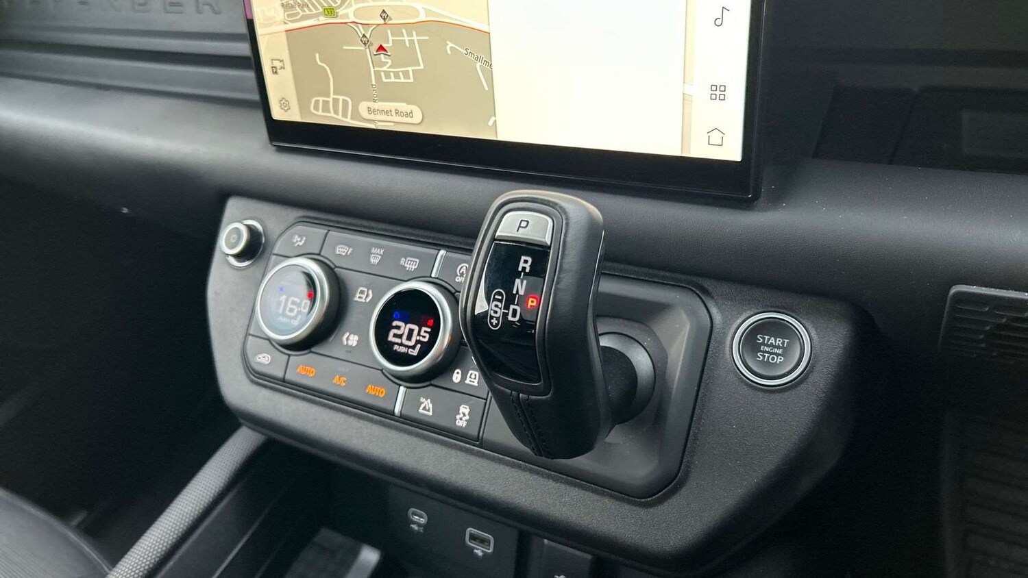 Used Land Rover Defender 2021 for sale - 77741006: Photo 13