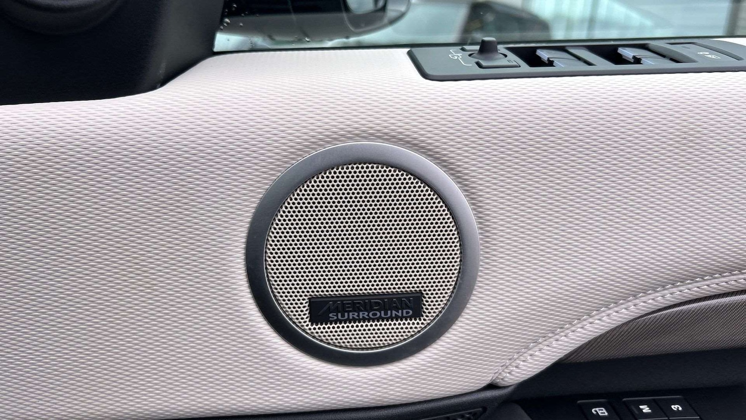 Used Land Rover Discovery 2022 for sale - 76460127: Photo 24