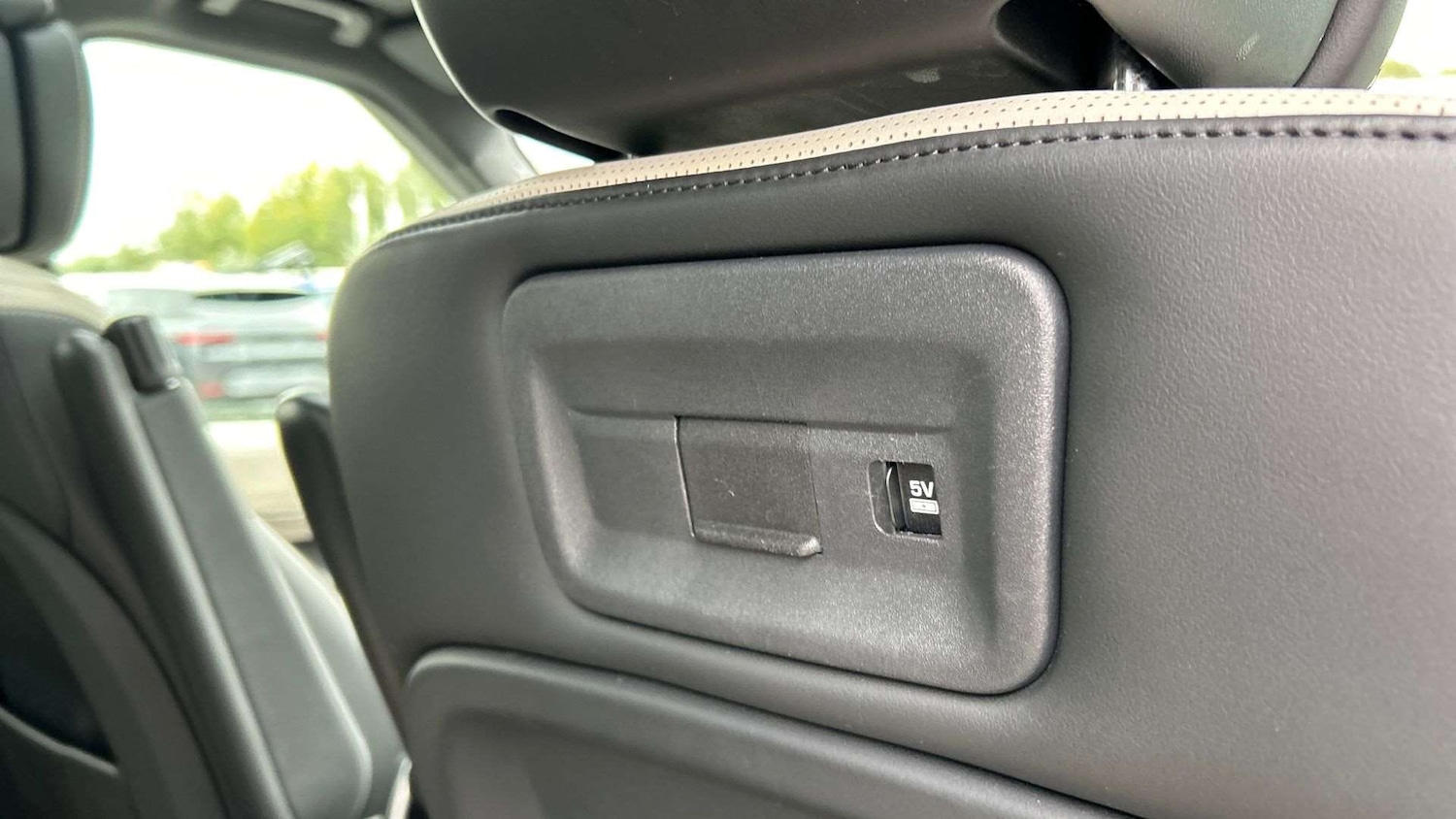 Used Land Rover Discovery 2022 for sale - 76460127: Photo 32