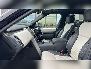 Used Land Rover Discovery 2022 for sale - 76460127: Photo