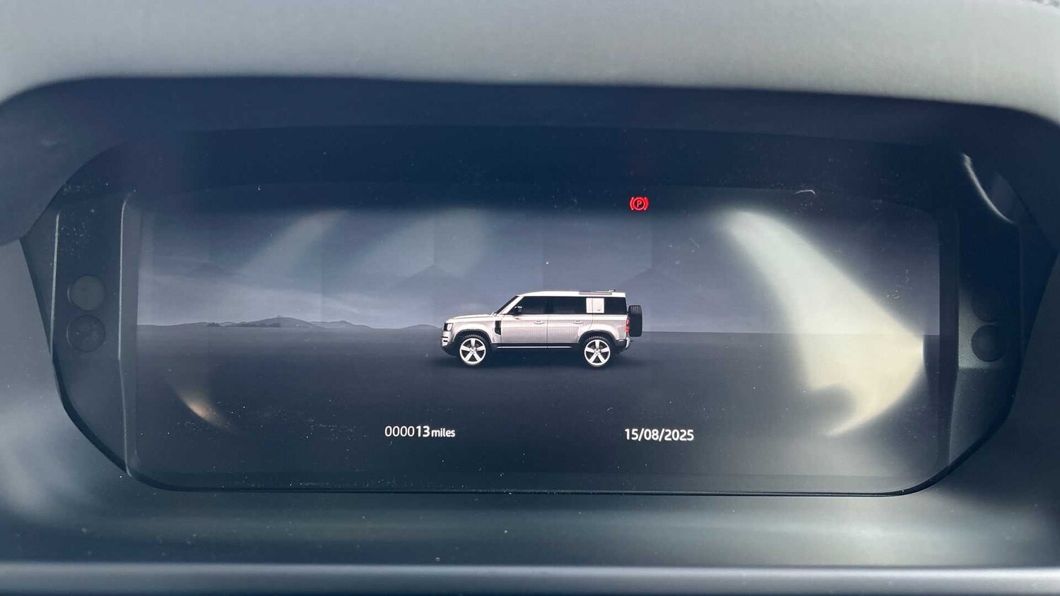 Used Land Rover Defender 2025 for sale - 77472744: Photo 16