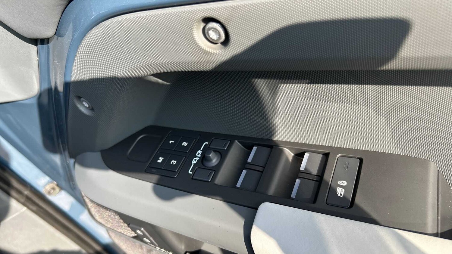 Used Land Rover Defender 2025 for sale - 77472744: Photo 25