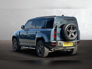 Used Land Rover Defender 2025 for sale - 77472744: Photo