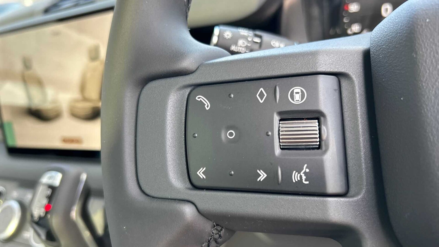 Used Land Rover Defender 2025 for sale - 77472744: Photo 34