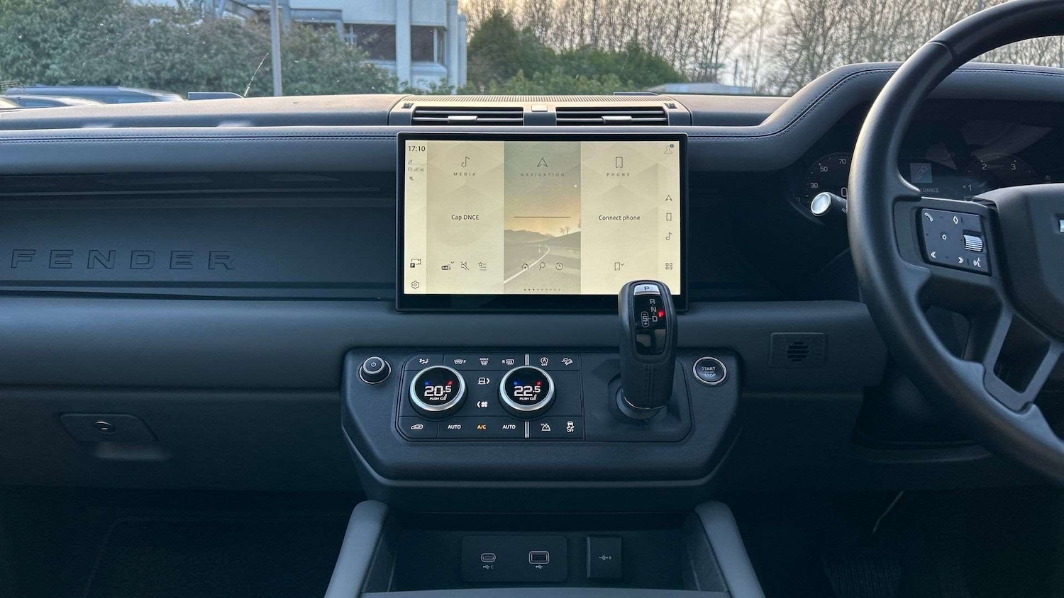 Used Land Rover Defender 2023 for sale - 77772218: Photo 14