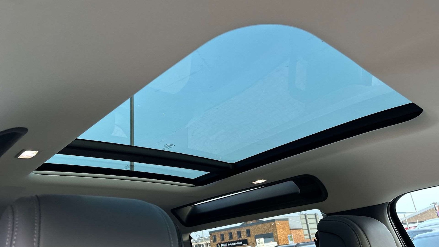 Used Land Rover Defender 2023 for sale - 77772218: Photo 21