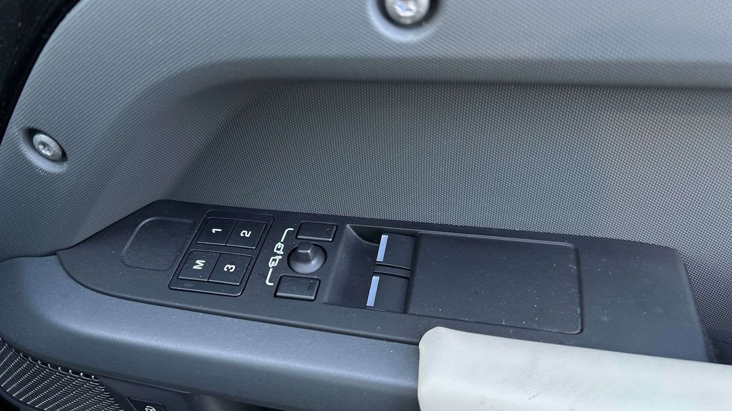 Used Land Rover Defender 2023 for sale - 77772218: Photo 25