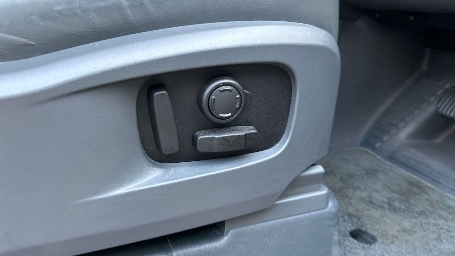 Used Land Rover Defender 2023 for sale - 77772218: Photo 34