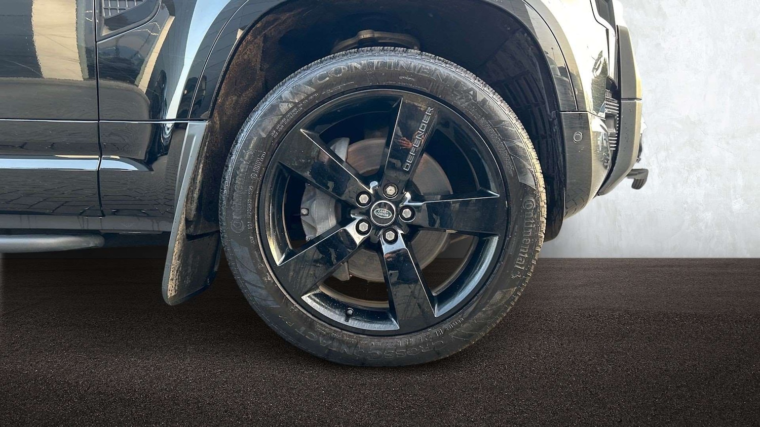 Used Land Rover Defender 2023 for sale - 77772218: Photo 8